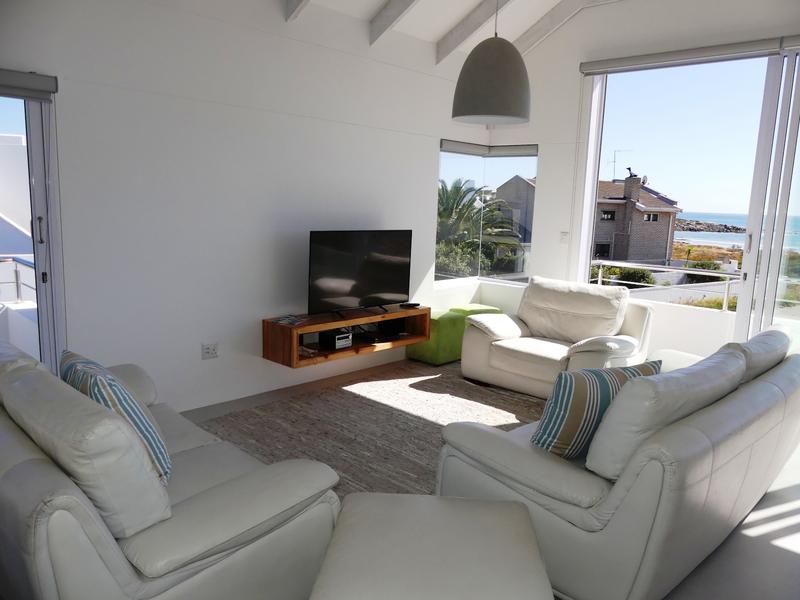 To Let 4 Bedroom Property for Rent in Flagship Western Cape